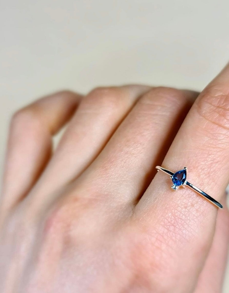 Bague Poire en Or 18K